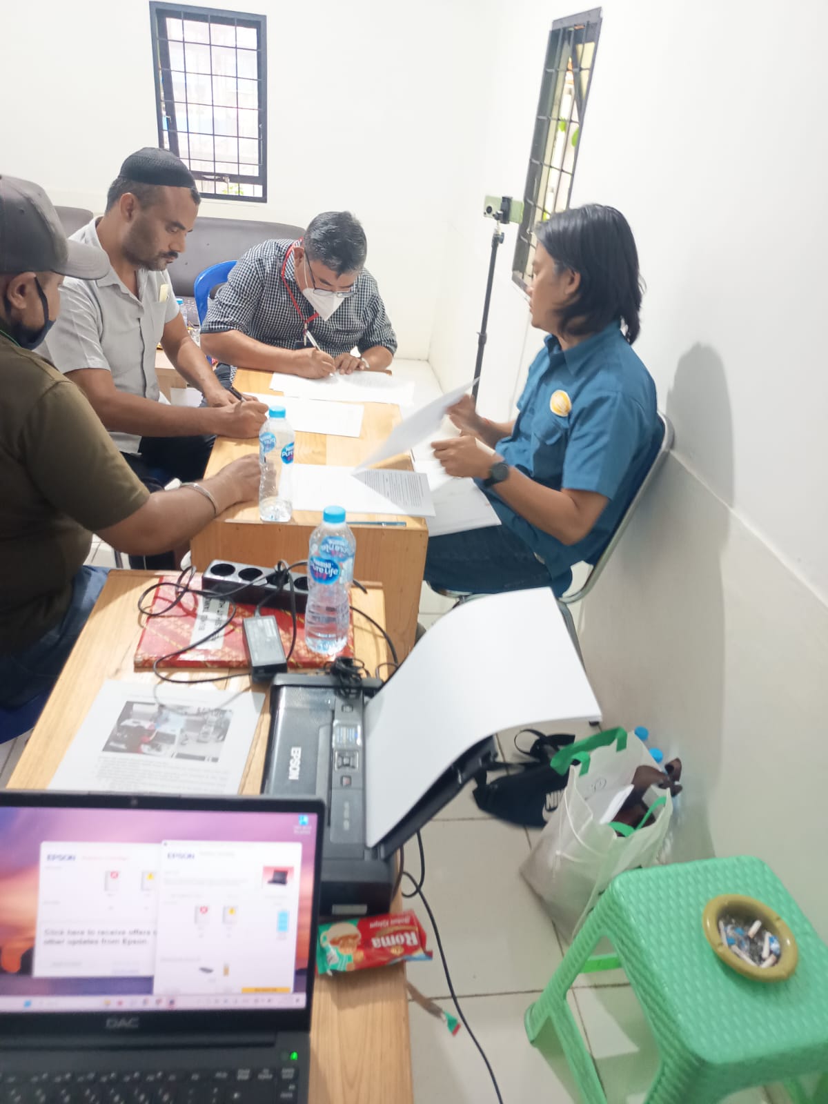 Bea Cukai Banjarmasin Tangani Dugaan Ekspor Ilegal 1,2 Kg Emas, Tersangka Didampingi Advokat H. Rachmad Fadillah